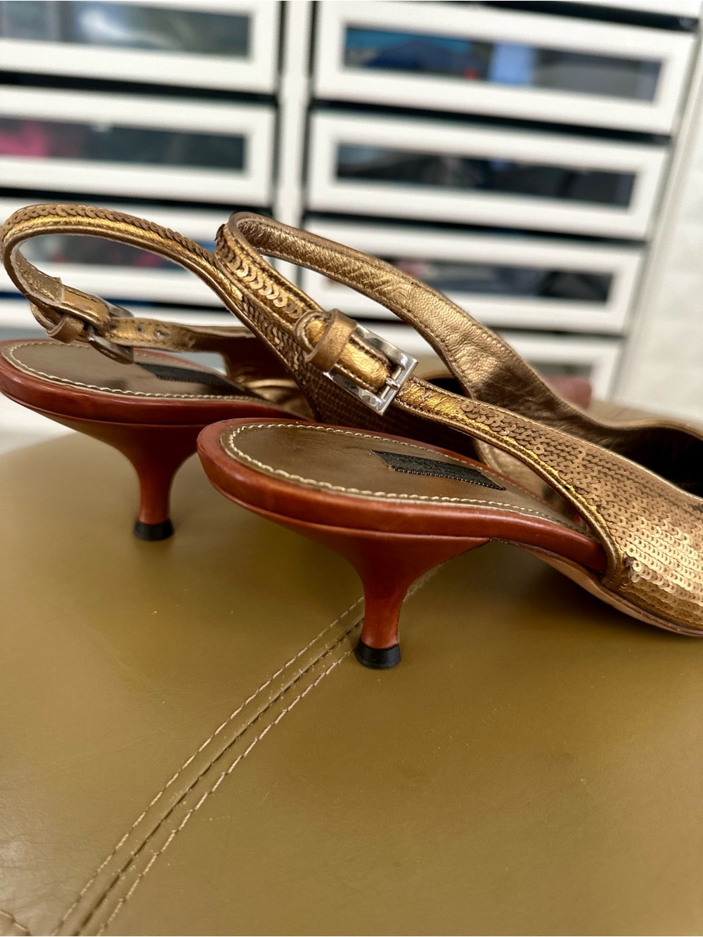 Prada Vintage Pointed Slingback Heels brown leather and sequins. Size 39.5 - Picture 5 of 10